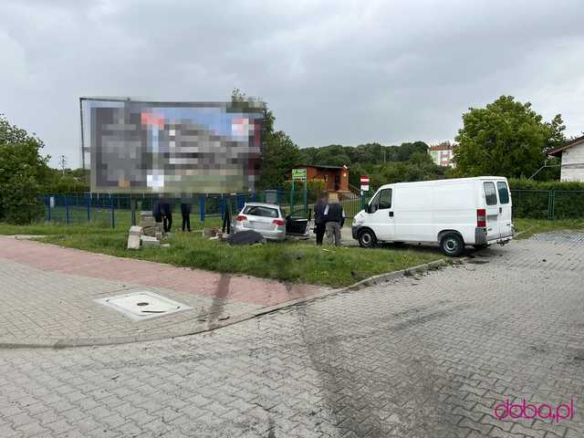 Groźne zderzenie dwóch aut w Bielawie 