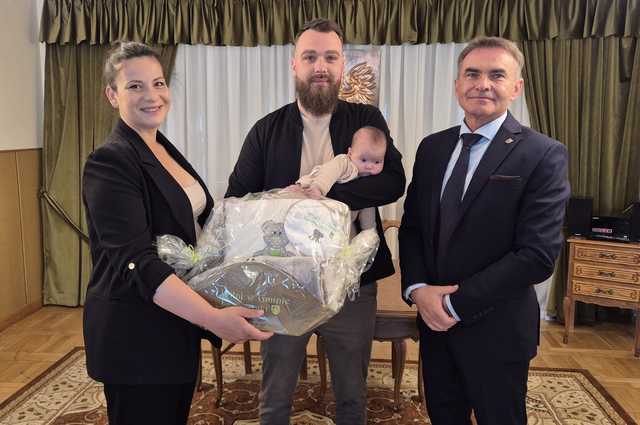 Wyprawki dla nowo narodzonych dzieci w gminie Łagiewniki