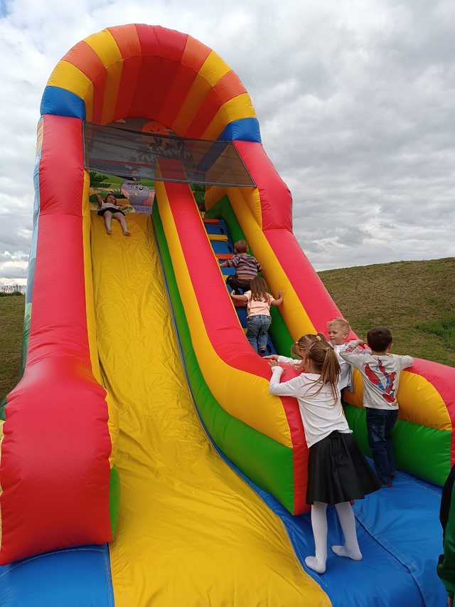 Piknik Rodzinny w Przedszkolu ,,Na Akacjowym Wzgórzu w Łagiewnikach