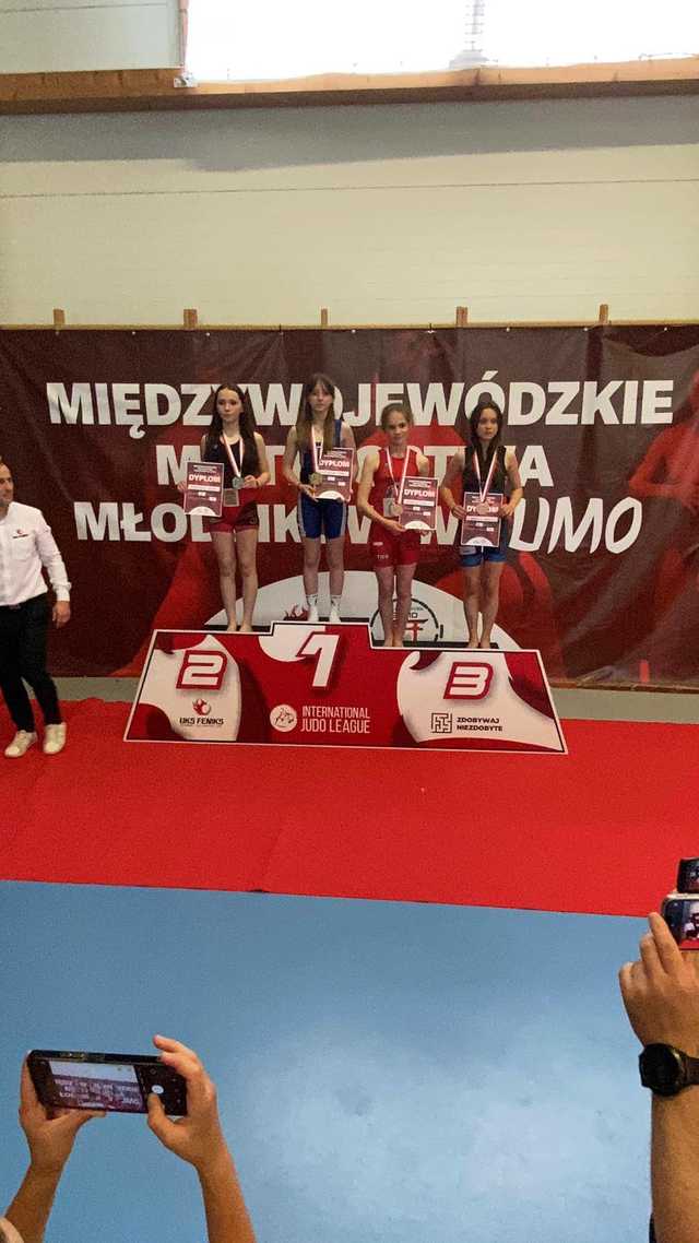 Bardzo dobry występ młodziczek JUNIORA Dzierżoniów w sumo