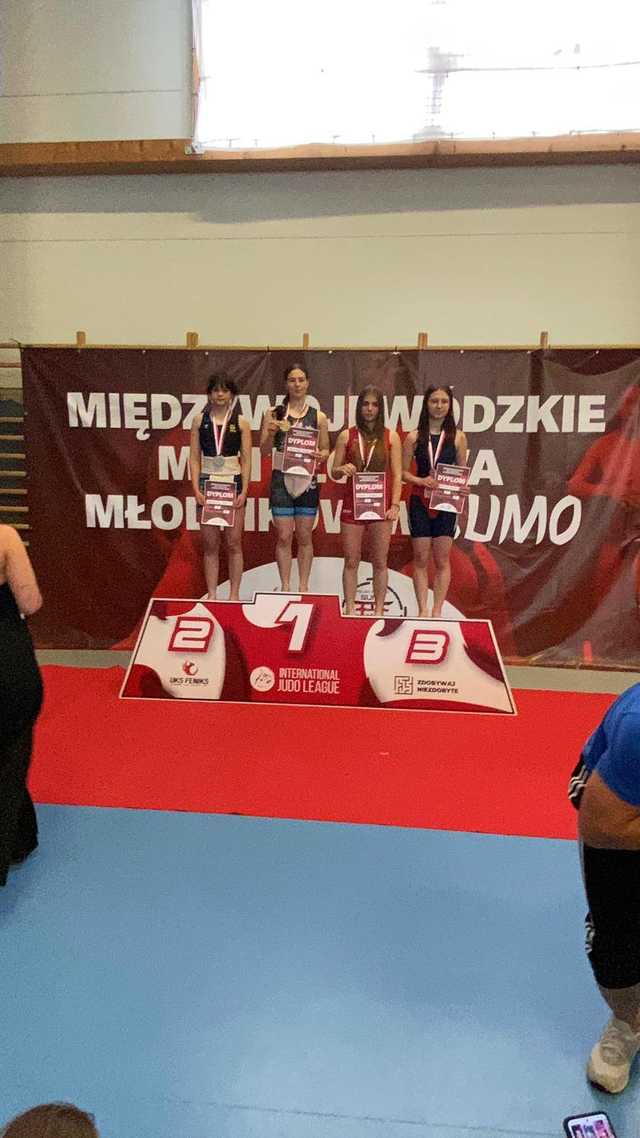 Bardzo dobry występ młodziczek JUNIORA Dzierżoniów w sumo