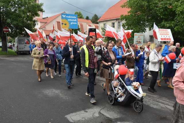 Marsz dla Życia i Rodziny w Dzierżoniowie