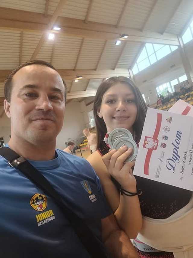 Kurcab i Hlond ze srebrnymi medalami Mistrzostw Polski Kadetek w Sumo
