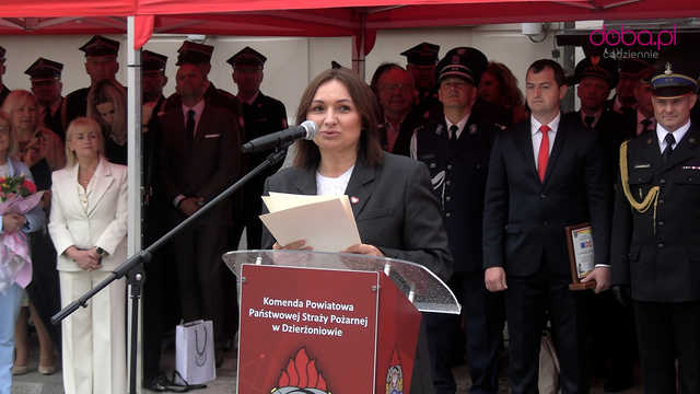 Nowy sztandar dla dzierżoniowskich strażaków