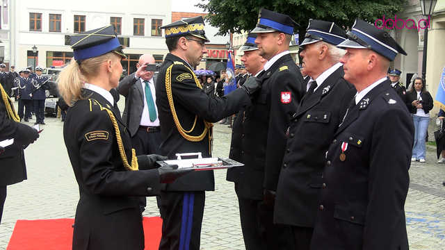 Nowy sztandar dla dzierżoniowskich strażaków
