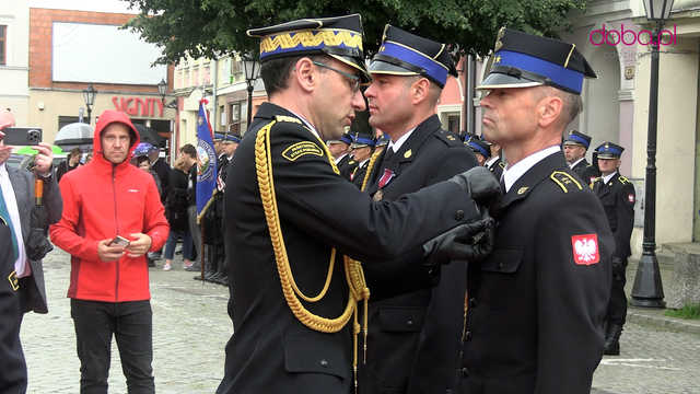 Nowy sztandar dla dzierżoniowskich strażaków