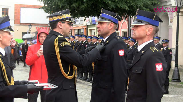 Nowy sztandar dla dzierżoniowskich strażaków
