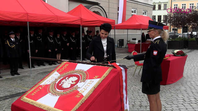 Nowy sztandar dla dzierżoniowskich strażaków