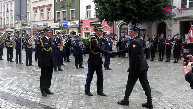 Nowy sztandar dla dzierżoniowskich strażaków