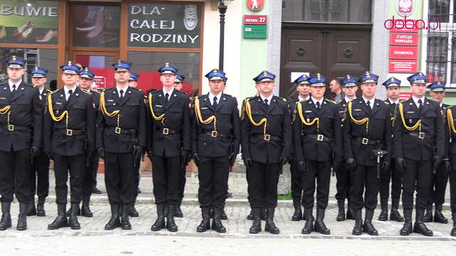 Nowy sztandar dla dzierżoniowskich strażaków