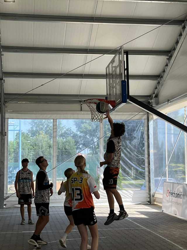 Zawody koszykówki 3x3 szkół podstawowych