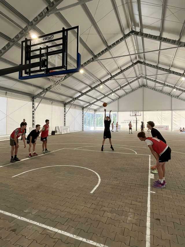 Zawody koszykówki 3x3 szkół podstawowych