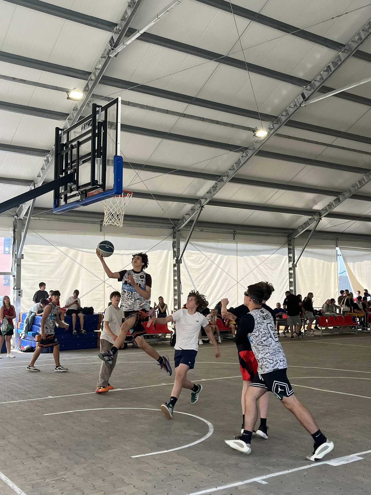 Zawody koszykówki 3x3 szkół podstawowych