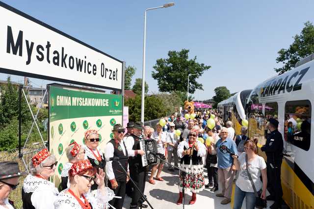 Pociągi wracają do Karpacza!