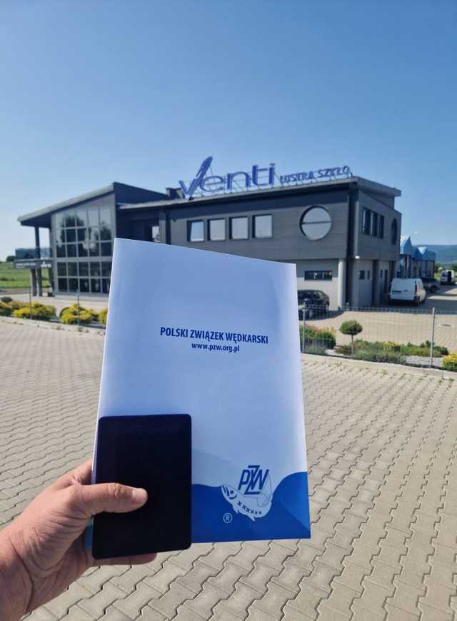 Prezes firmy Venti odznaczony przez wędkarzy