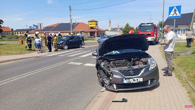 Zderzenie mercedesa i seata w Pieszycach