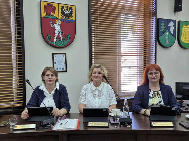 Zarząd Powiatu Dzierżoniowskiego z wotum zaufania i absolutorium za 2024 rok
