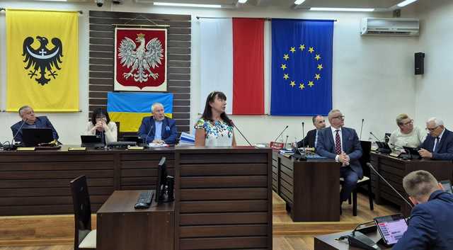 Zarząd Powiatu Dzierżoniowskiego z wotum zaufania i absolutorium za 2024 rok
