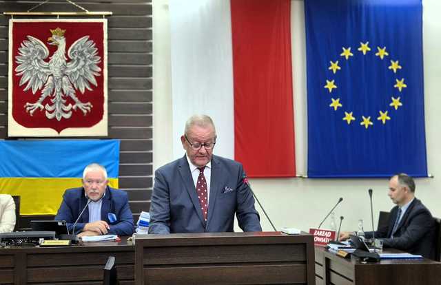 Zarząd Powiatu Dzierżoniowskiego z wotum zaufania i absolutorium za 2024 rok