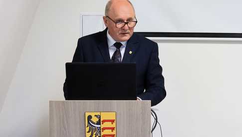 Jednogłośne wotum zaufania i absolutorium dla burmistrza Piławy Górnej