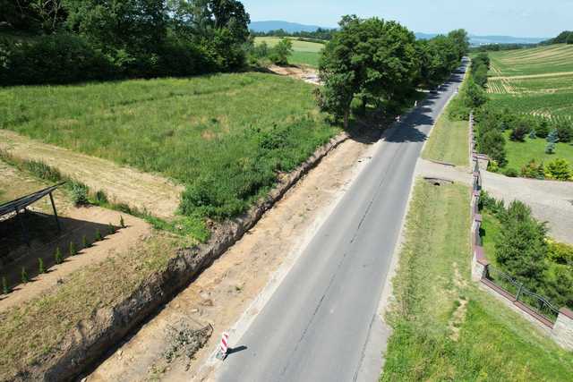Powiat Dzierżoniowski buduje ścieżkę pieszo-rowerową na terenie gmin Dzierżoniów i Niemcza