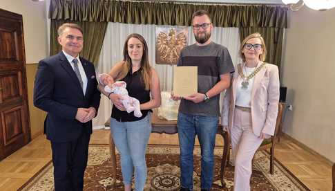 Wyprawki dla nowo narodzonych dzieci w gminie Łagiewniki