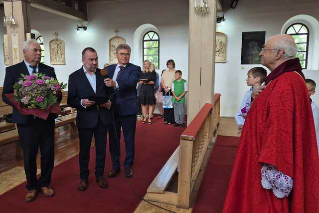 Proboszcz z Ratajna przechodzi na emeryturę
