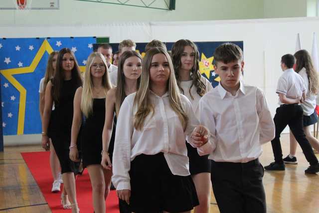 Gmina wiejska Dzierżoniów: Żegnaj szkoło, witajcie wakacje!
