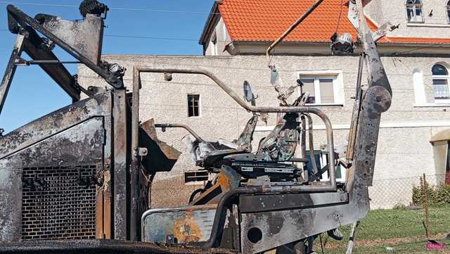 Pożar na ul. Głównej w Piławie Dolnej