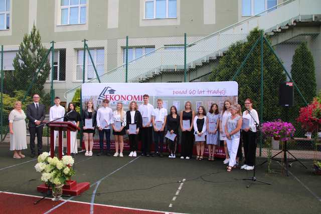 Erasmus + w Ekonomiku