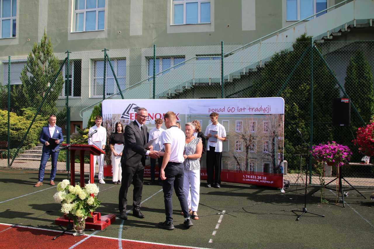 Erasmus + w Ekonomiku