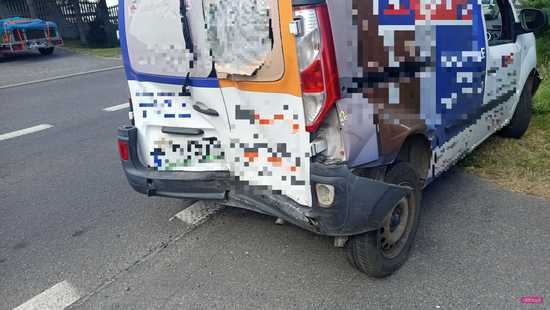 Zderzenie trzech samochodów w Kołaczowie