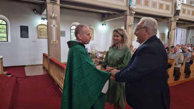 Ratajno. Nowy proboszcz uroczyście wprowadzony w urząd