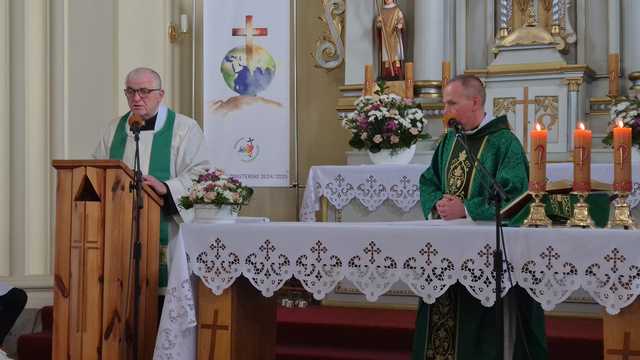 Ratajno. Nowy proboszcz uroczyście wprowadzony w urząd