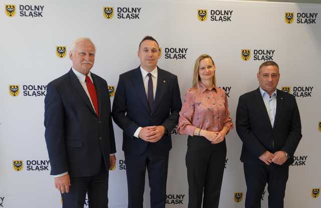 Dolny Śląsk wspiera pszczelarzy