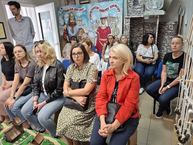 Wyprawa pracowników magistratu w poszukiwaniu śladów niemczańskiego grodu