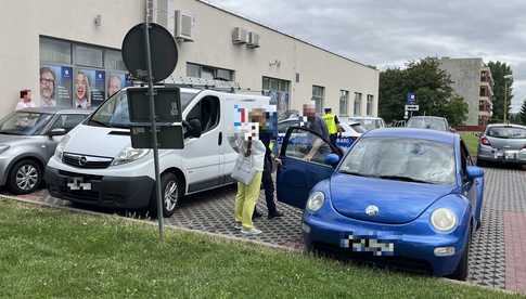 Bielawa. Kolizja na parkingu przy ul. Jana III Sobieskiego