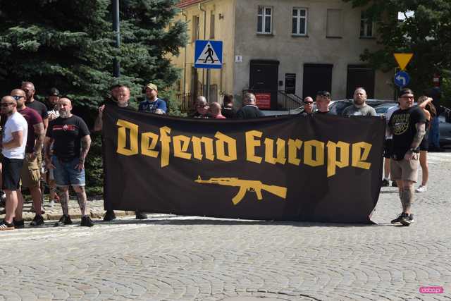 Bielawa. Manifestacja Stop imigrantom 