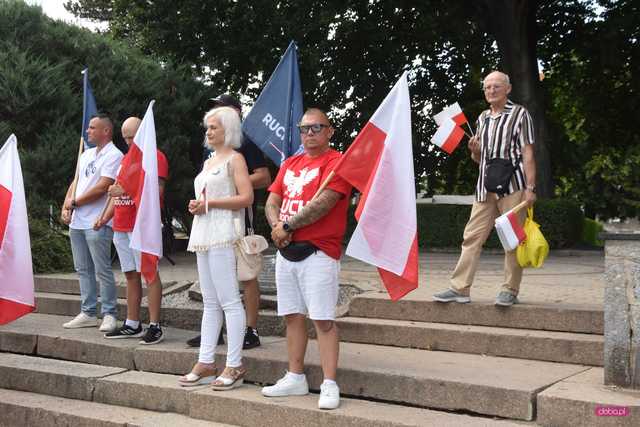 Bielawa. Manifestacja Stop imigrantom 
