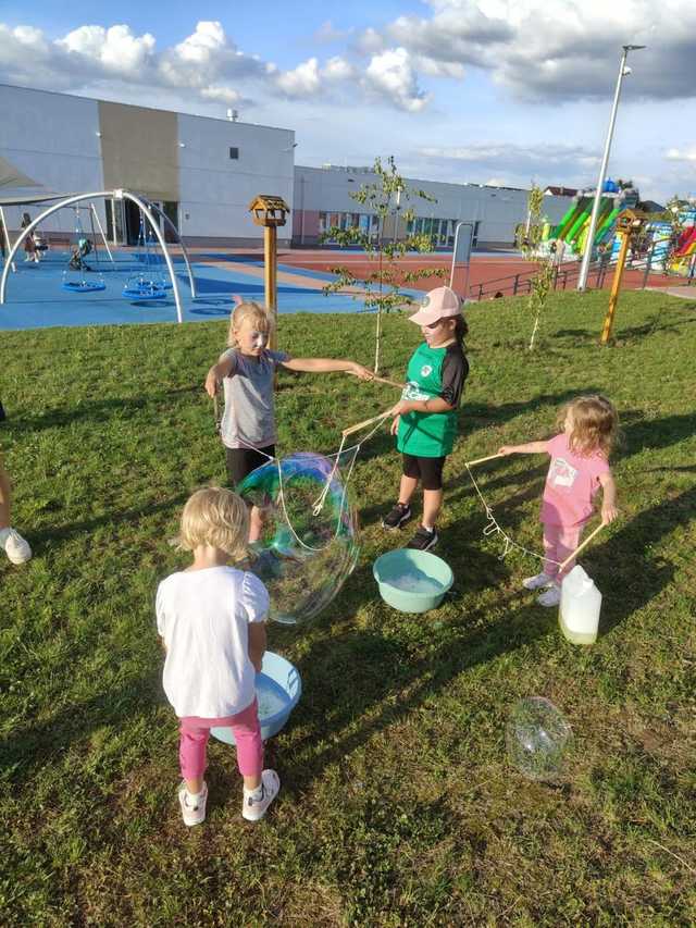 Festyn i turniej piłki nożnej w Łagiewnikach