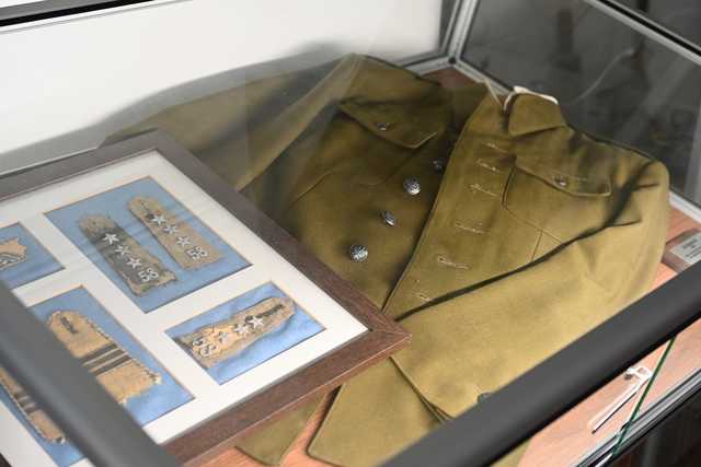 Prezentacja umundurowania i wyposażenia Grupy Rekonstrukcji Historycznej 58. pułku piechoty