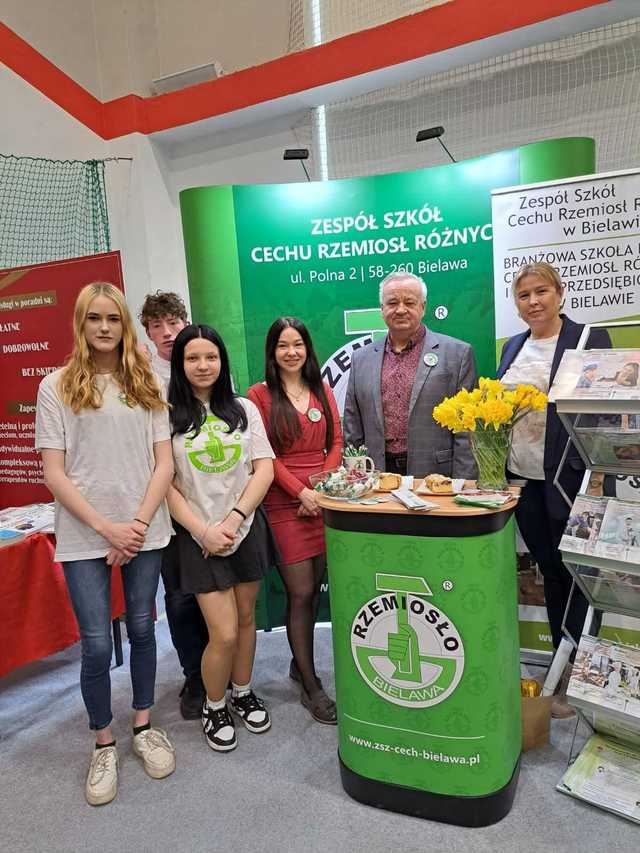 Zespół Szkół Cechu Rzemiosł Różnych w Bielawie 