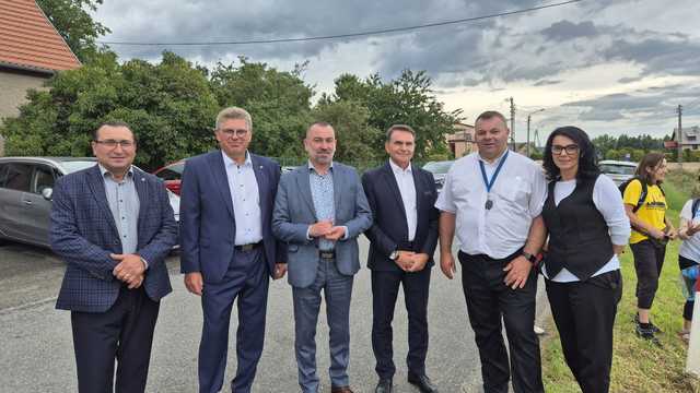 Piesza Pielgrzymka Diecezji Świdnickiej na Jasną Górę w gminie Łagiewniki