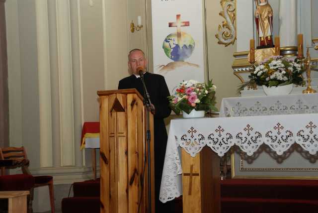 Piesza Pielgrzymka Diecezji Świdnickiej na Jasną Górę w gminie Łagiewniki