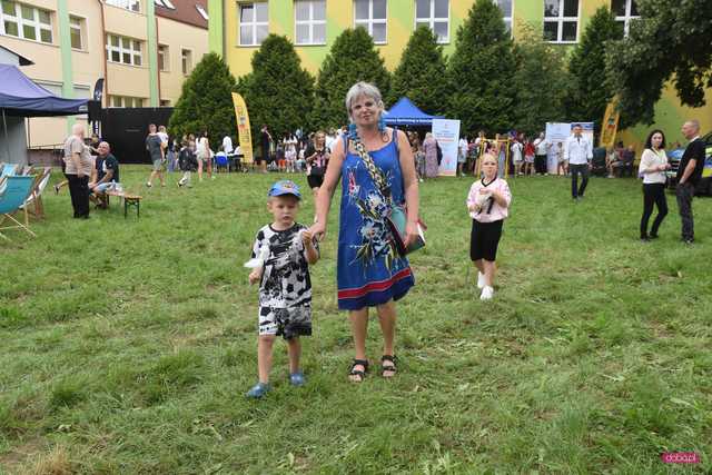 Dzierżoniów. Piknik OPS i RC Monkeys
