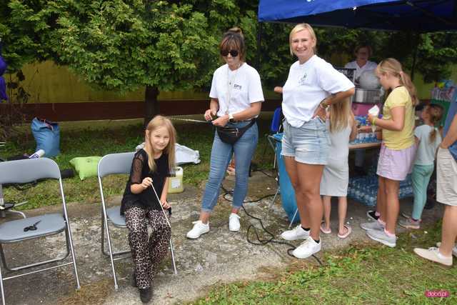 Dzierżoniów. Piknik OPS i RC Monkeys