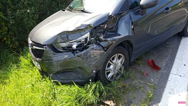 Zderzenie opla i volkswagena w Wilkowie Wielkim