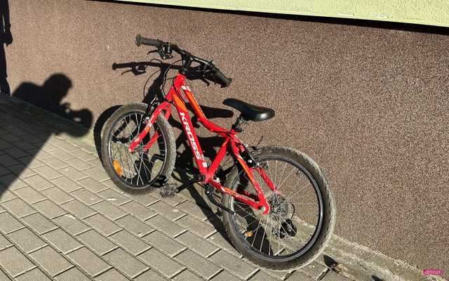 Bielawa. Chłopiec na rowerze uderzył w bmw 