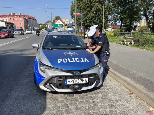 Zderzenie trzech samochodów na Piastowskiej w Bielawie