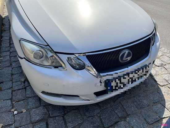 Zderzenie trzech samochodów na Piastowskiej w Bielawie